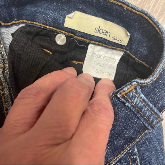 Nordstrom Edyson Sloan Skinny Jeans Dark Wash Slight Whiskering Size 26 - Picture 10 of 11